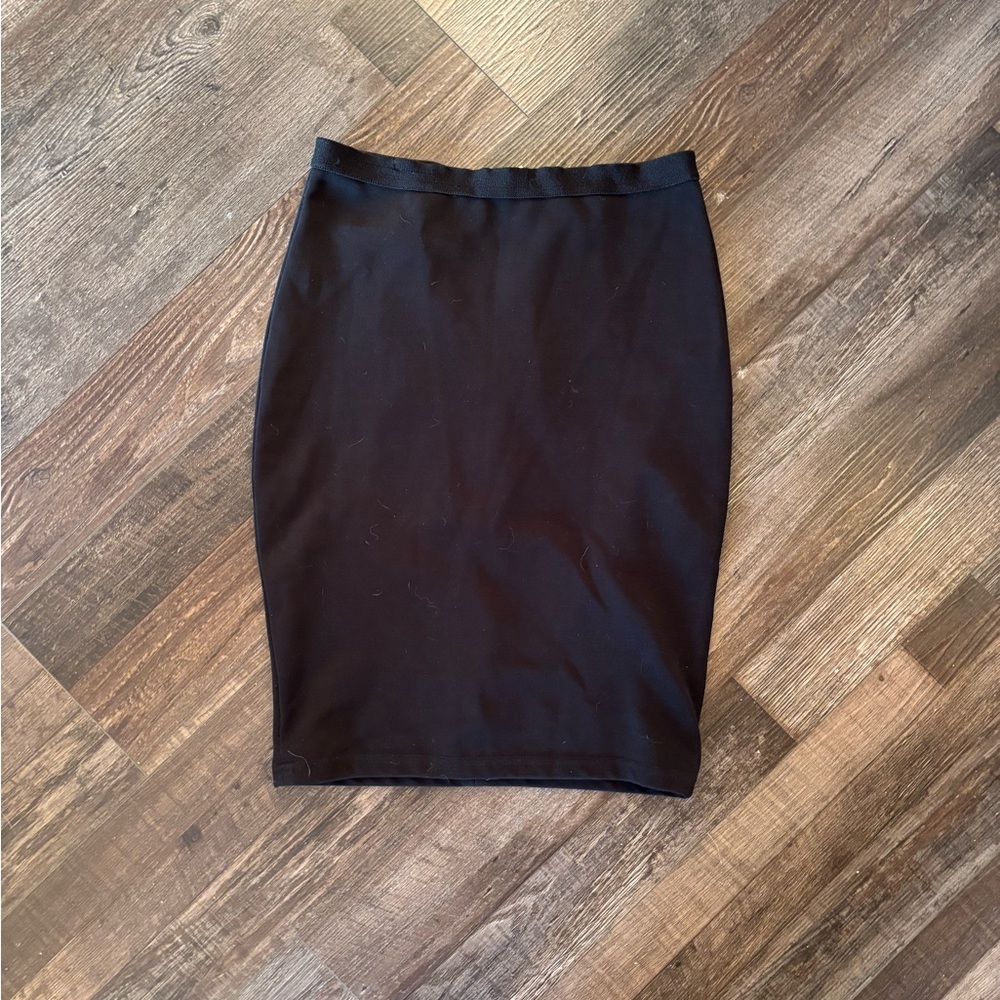 Elegant Black Pencil Skirt